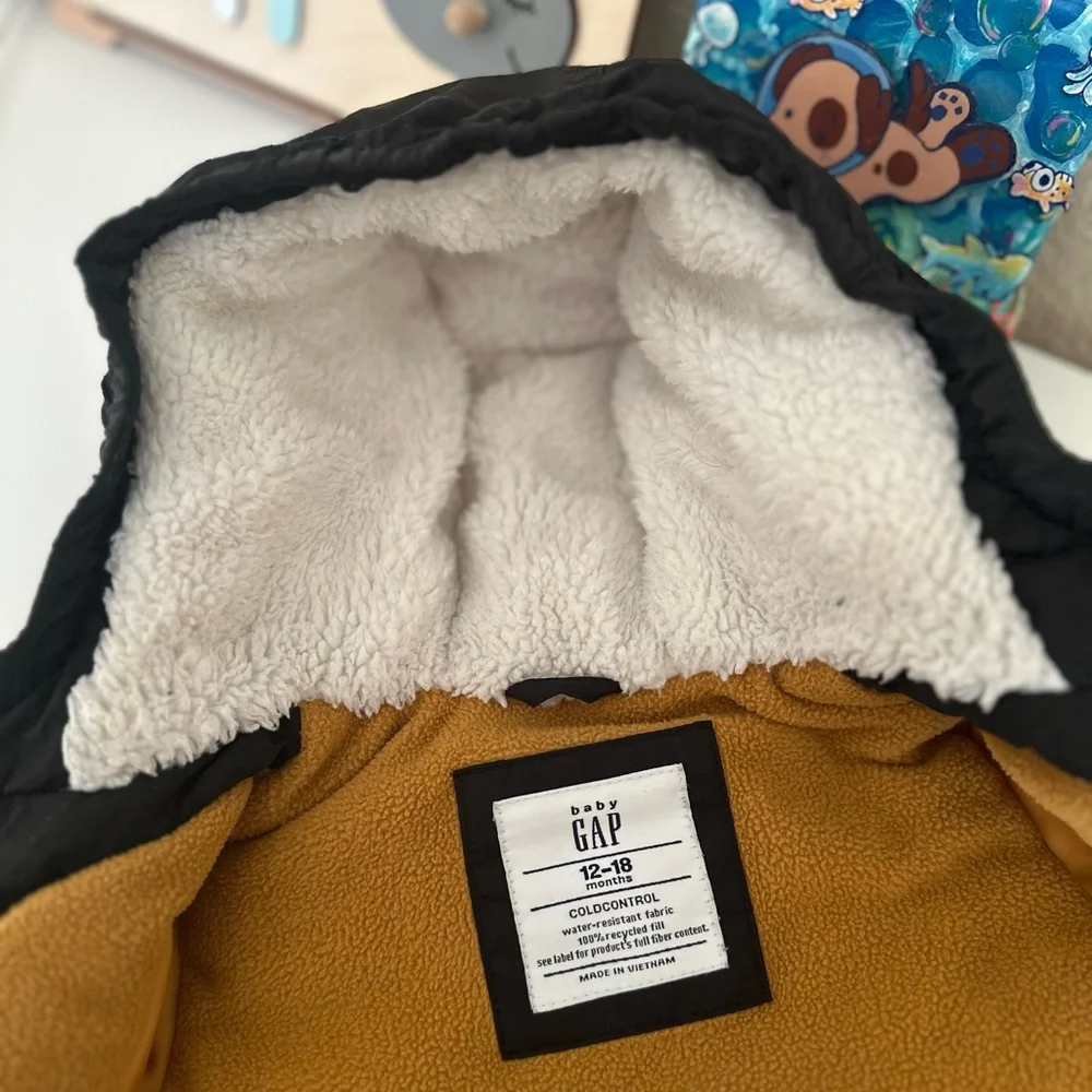 GAP winter jacket - Picture 5 of 5